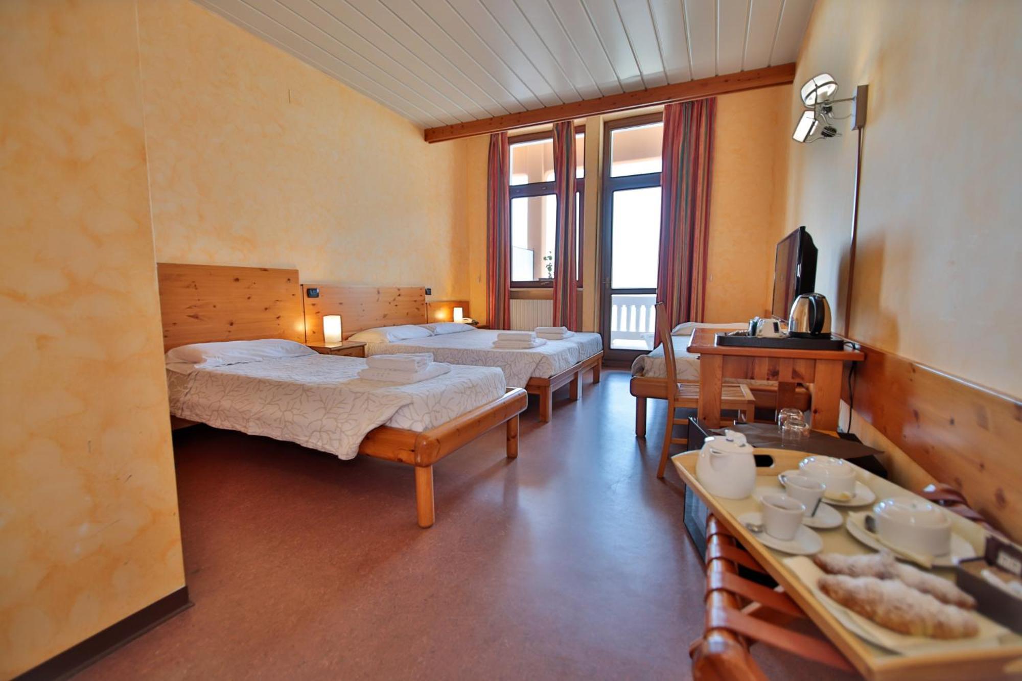 Pracatinat Hotel & Restaurant Fenestrelle Ngoại thất bức ảnh